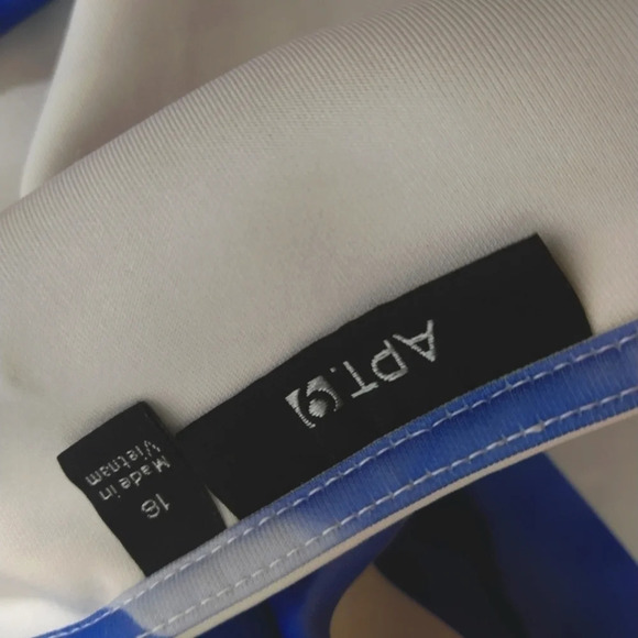 Super Stretchy Fit and Flare Dress EUC ❤️ - Picture 8 of 11